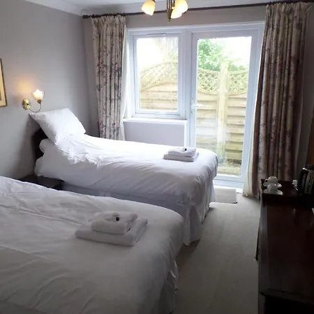 Bossiney House